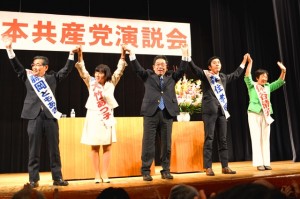 全員当選を訴えた小池氏(中央)と(左から)藤岡、大竹、森住、保谷の各候補=16日、西東京市