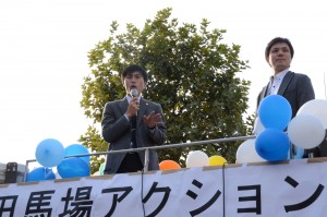 戦争法廃止へ共同を広げようと訴える山添拓参院東京選挙区候補（左）と藤原家康弁護士（右）＝１日、東京都新宿区