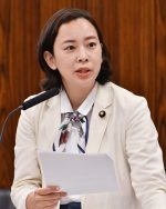 教員の時間外勤務は労働時間！

　日本共産党の吉良よし子議員は２２日、参院文教科学委員会で、教員給与特別措置法（給特法）改定案について質問し、労働基準法に基づき、教員の時間外勤務を労働時間と認め、正確な労働時間や休憩時間の把握・管理を行うよう求めました。

続きの記事は都委員会公式サイトから

#吉良よし子 
#働き方 
#国会 
#給与特別措置法 
#先生